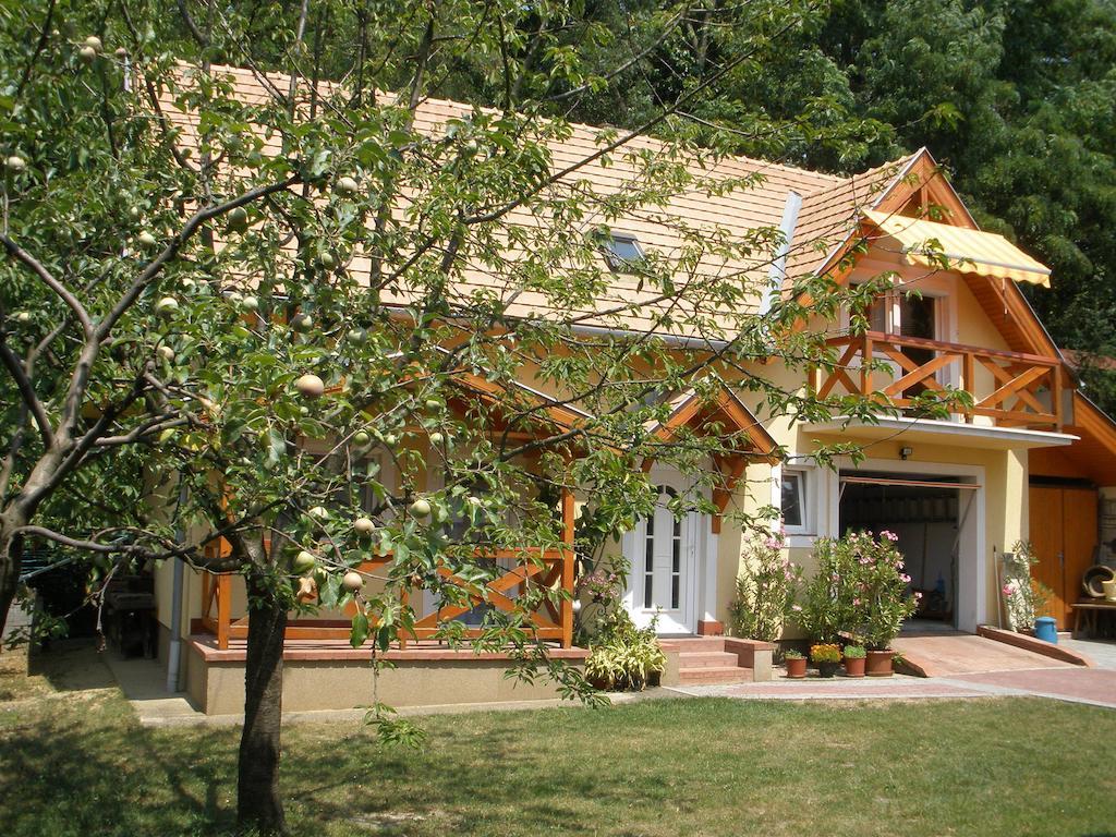 Emilia Apartmanhaz Hévíz Exterior foto