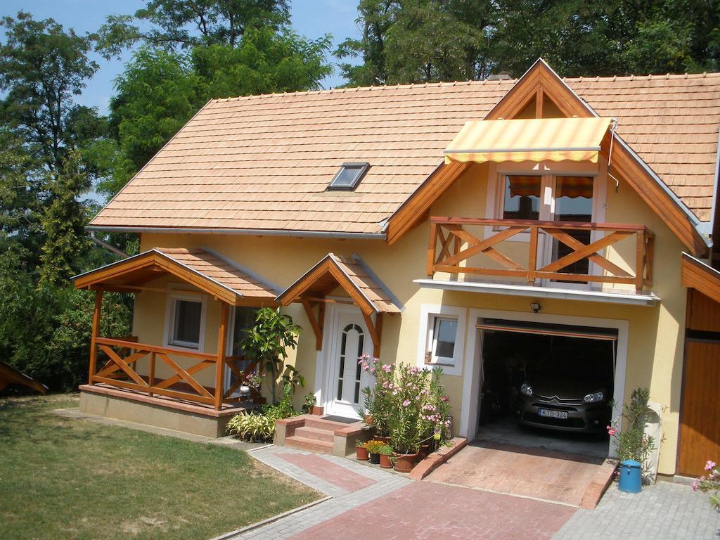 Emilia Apartmanhaz Hévíz Exterior foto